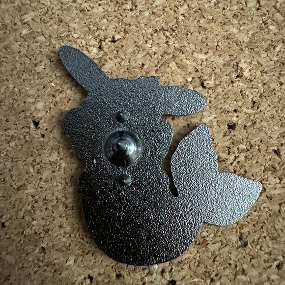 Pokemon Pikachu Mermaid Enamel Pin - Picture 3 of 3